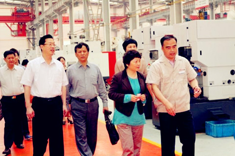 全國總工會基層組織建設(shè)部副部長王英同志一行蒞臨宜昌長機科技指導(dǎo)工作