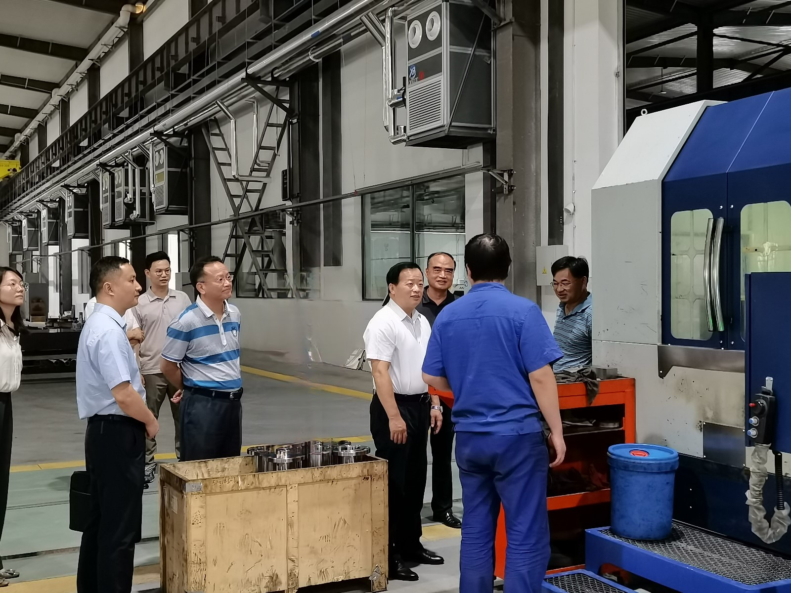 中共市委常委、市委統(tǒng)戰(zhàn)部部長燕元沂一行蒞臨公司調研指導